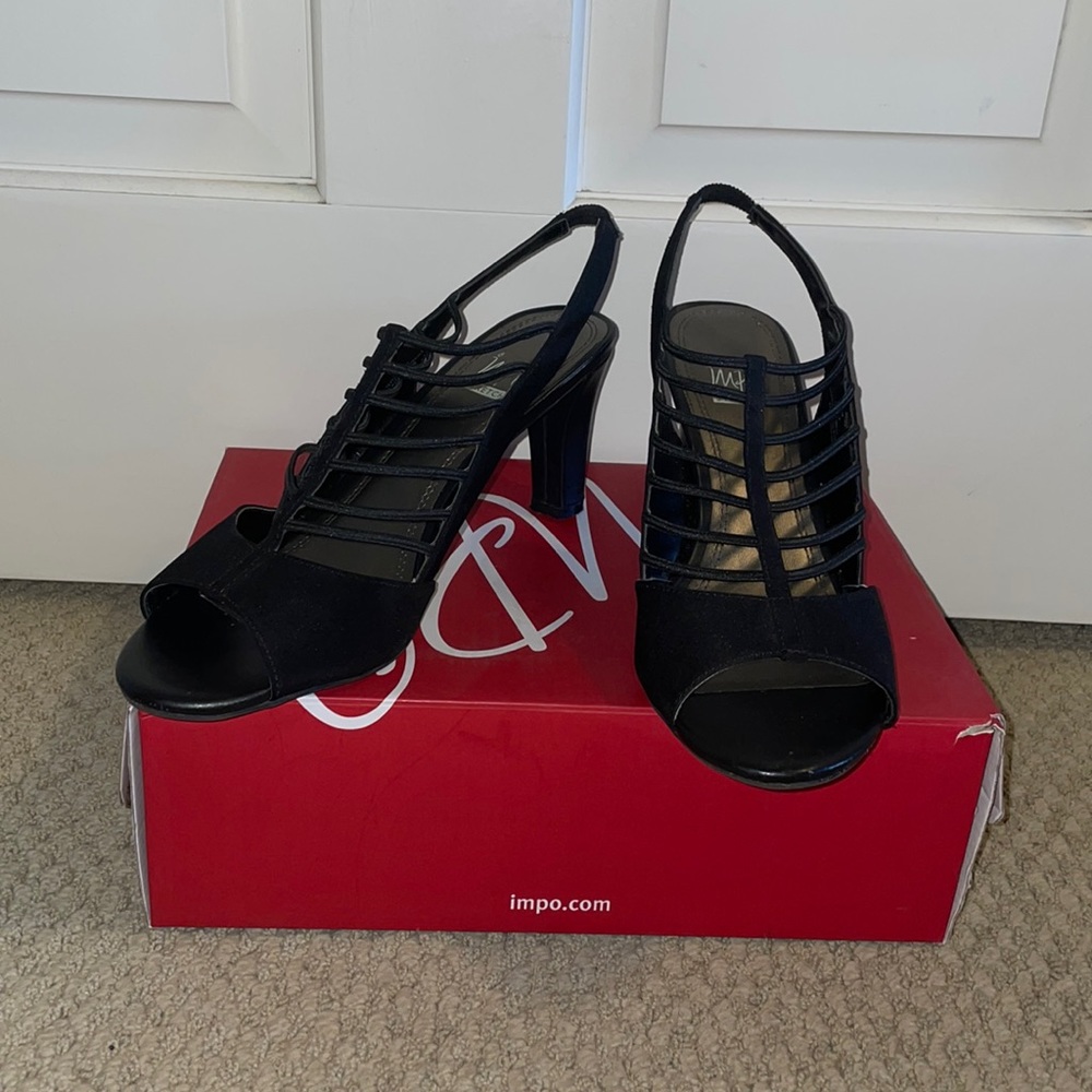 Impo stretch black heels